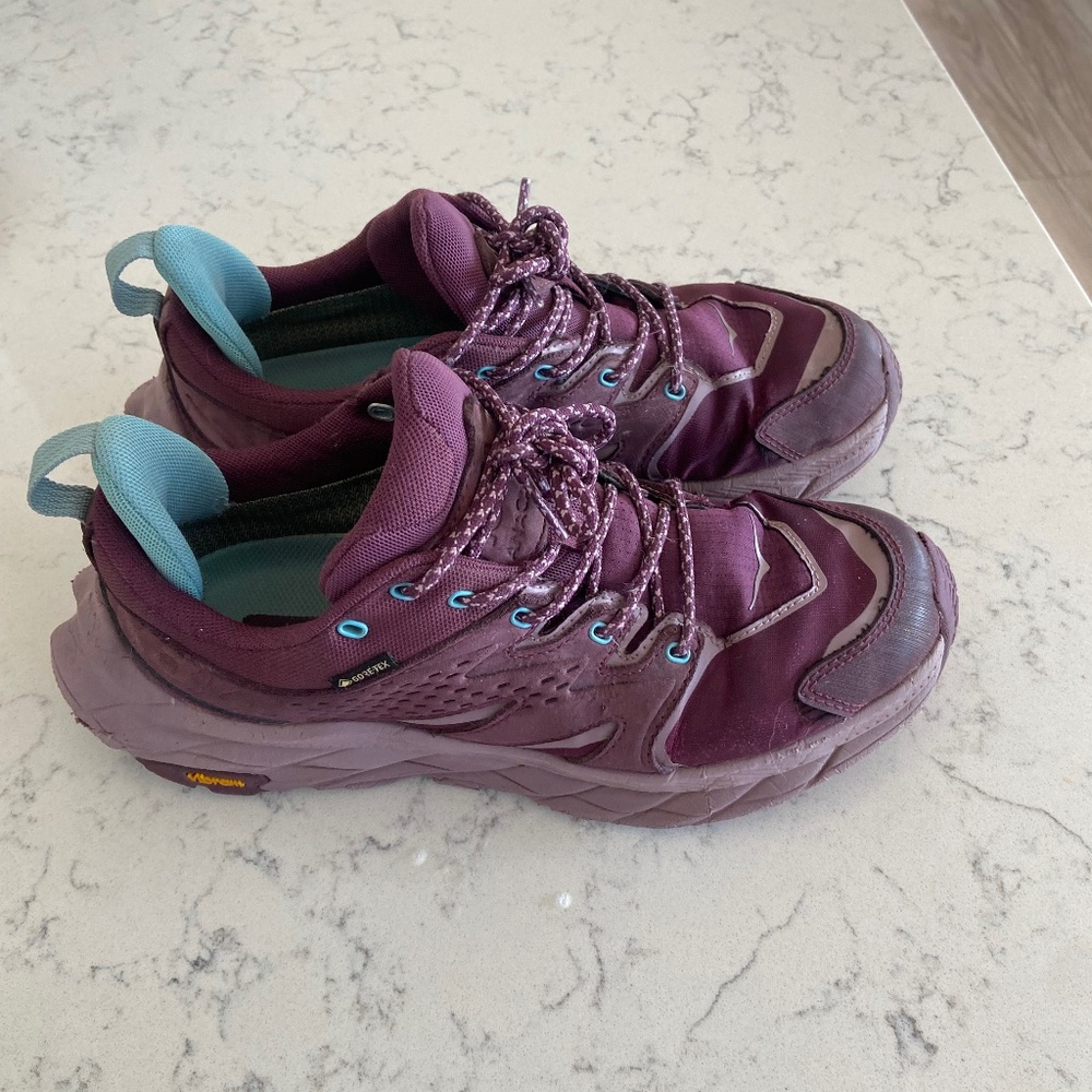 Hoka shoes